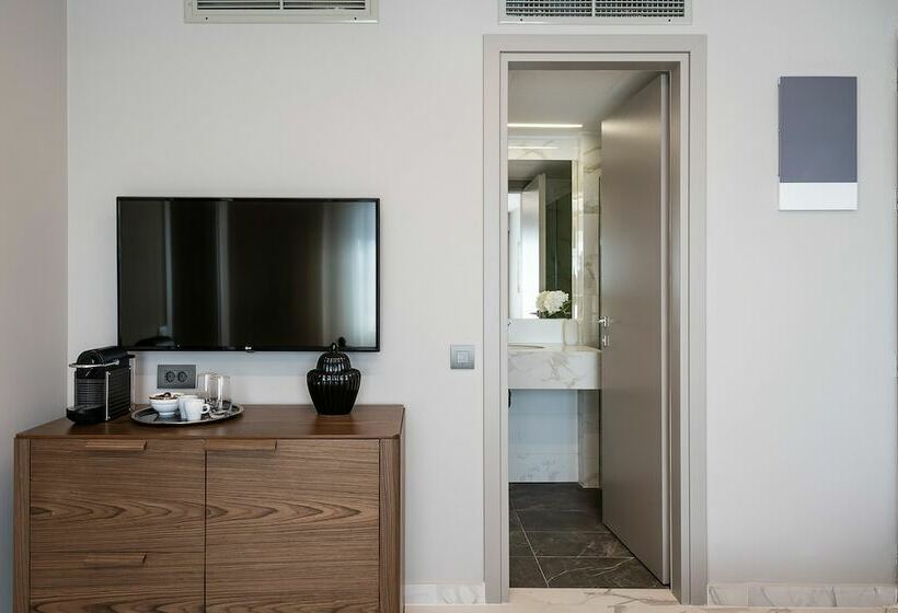 Люкс с Бассейном, Porto Platanias Beach Luxury Selection - Adults Only