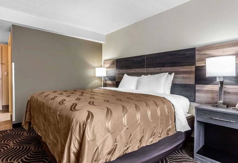 Люкс, Quality Inn & Suites
