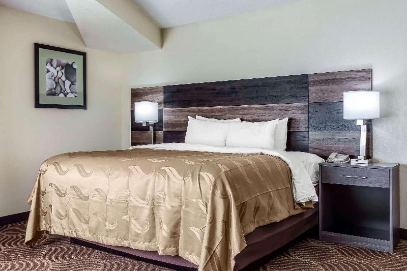 Люкс Кровать Кинг, Quality Inn & Suites