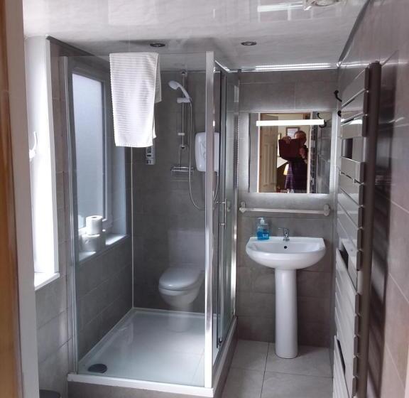 Номер Стандарт, Ivy Braveheart Guest House