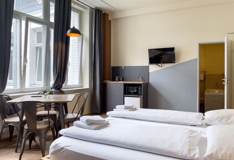 Четырехместный Номер Стандарт, Five Elements Hostel Leipzig