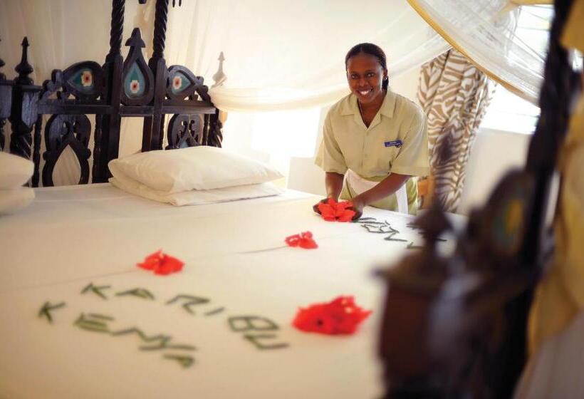 اتاق لوکس خانوادگی, Diamonds Malindi