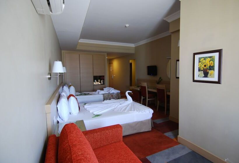 Номер Стандарт Трехместный, Sv Business Hotel Diyarbakır