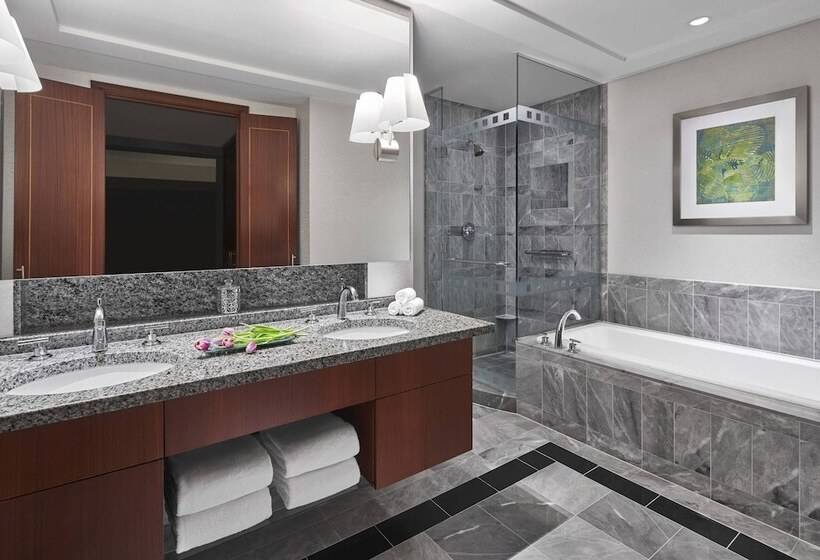 이그제큐티브 스위트, The Ritzcarlton, Charlotte