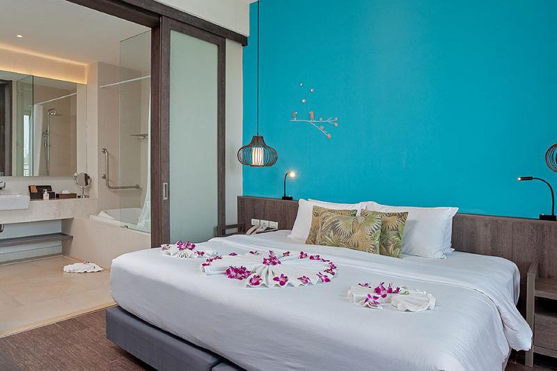 Люкс Повышенной Комфортности, Mai Khaolak Beach Resort & Spa   Tuiblue Mai Khaolak