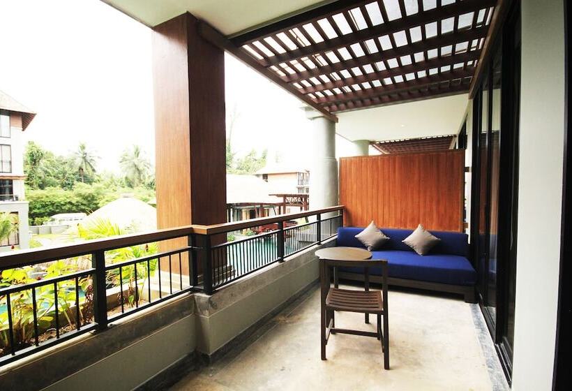 Люкс Повышенной Комфортности, Mai Khaolak Beach Resort & Spa   Tuiblue Mai Khaolak