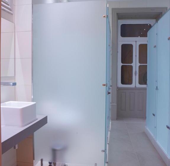 غرفة قياسية رباعية, Serenata Hotel & Hostel Coimbra
