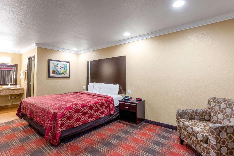 스탠다드 룸 킹사이즈 침대, Econo Lodge Inn & Suites Escondido Downtown