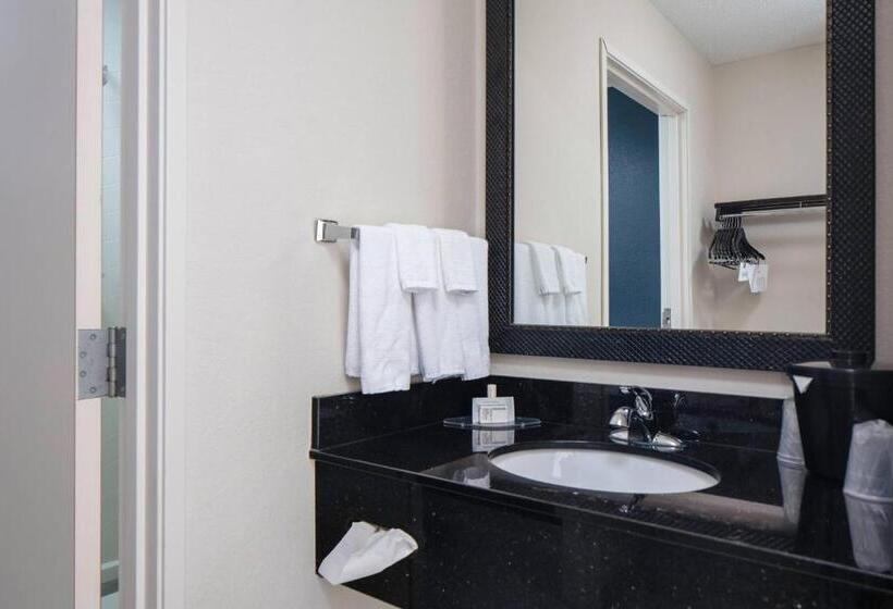 Стандартный Номер Кровать Кинг, Fairfield Inn & Suites Jefferson City