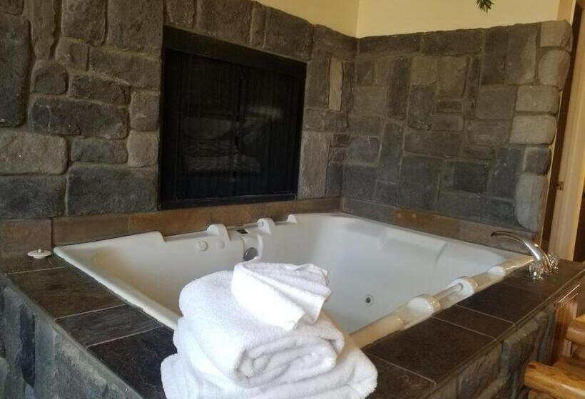Escritório Estándar, Fireside Lodge