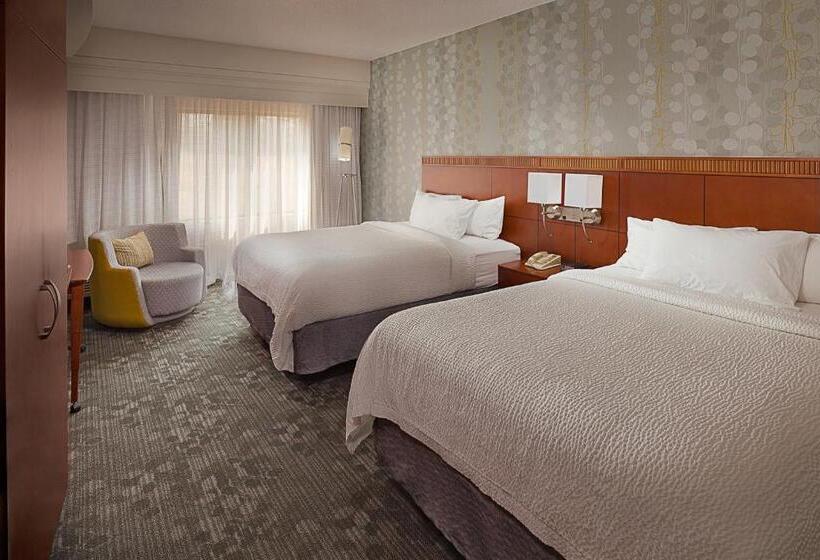 Номер Стандарт, Courtyard By Marriott Harrisburg Hershey