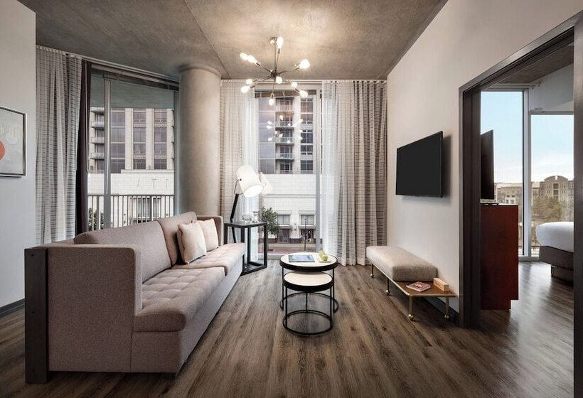 Suite com Varanda, Twelve Midtown, Marriott Autograph Collection