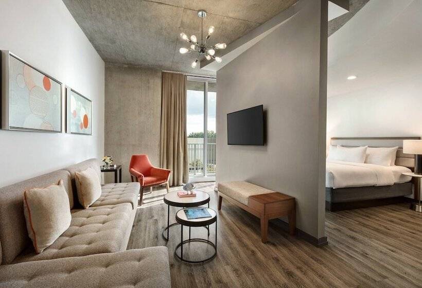 Suite com Varanda, Twelve Midtown, Marriott Autograph Collection