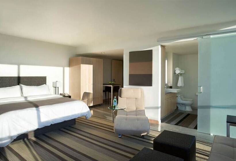 Номер Стандарт 2 Двуспальные Кровати, Vetro Iowa City, Tapestry Collection By Hilton