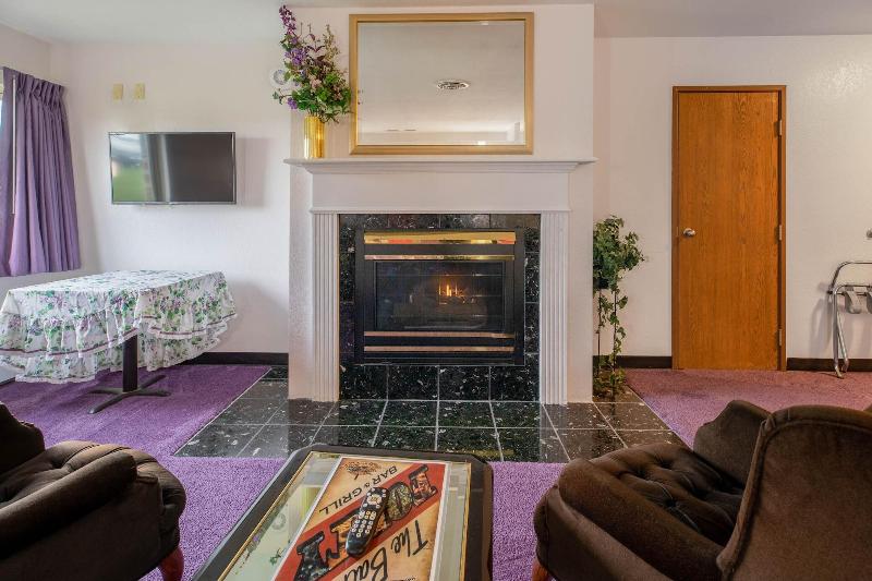 Стандартный Номер Кровать Кинг, Brass Bell Inn & Suites