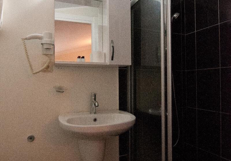 标准工作室, Worldmark Grand Lake