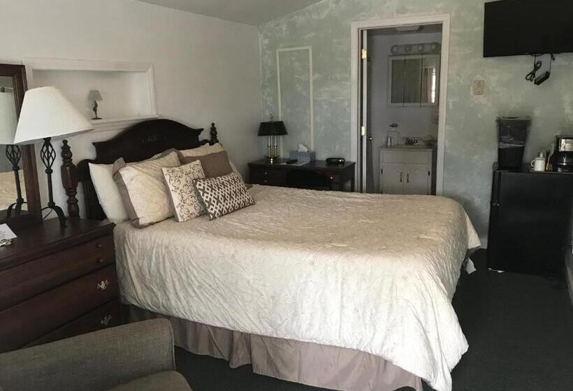 Номер Стандарт, Longhouse Lodge Motel