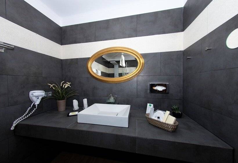 Номер Deluxe, Birdcage Gay Men Resort and Lifestyle