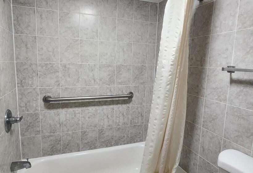 Номер Стандарт 2 Двуспальные Кровати, Days Inn By Wyndham Slidell
