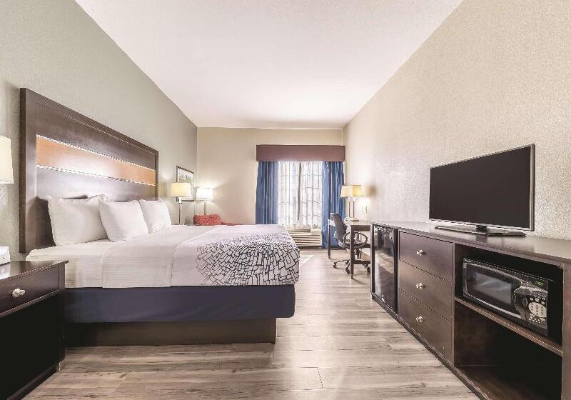 Номер Deluxe Кровать Кинг, La Quinta By Wyndham Tulsa   Catoosa