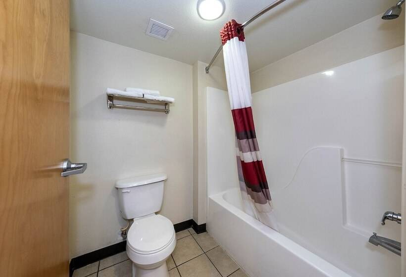 Номер Deluxe, Red Roof Inn & Suites Biloxi   Ocean Springs