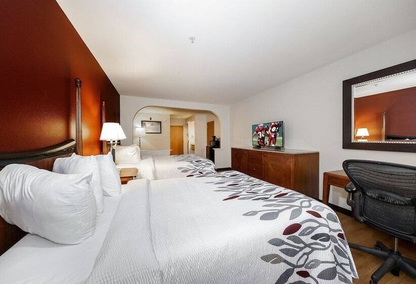 Люкс, Red Roof Inn & Suites Biloxi   Ocean Springs