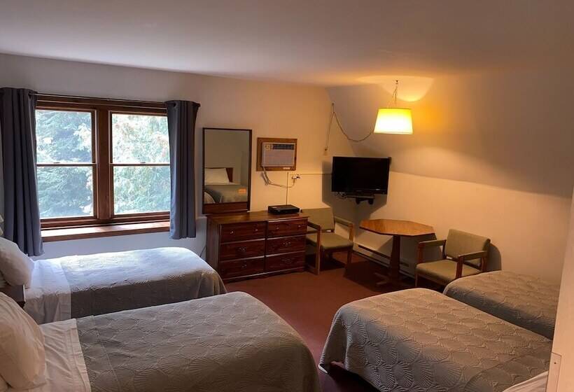 Номер Стандарт, Lake Ontario Motel & Inn