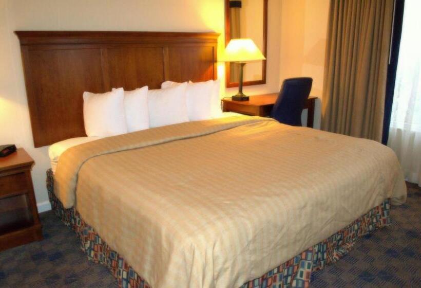スイート, Charwood Suites