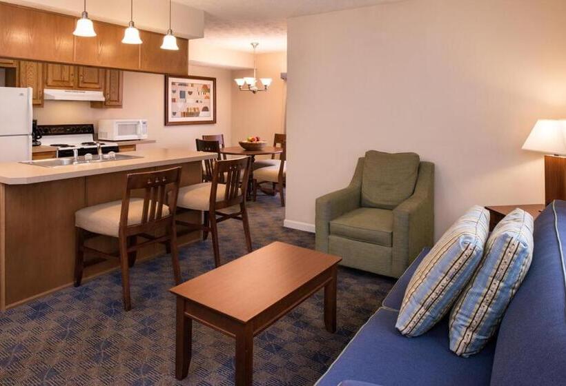 スイート, Charwood Suites