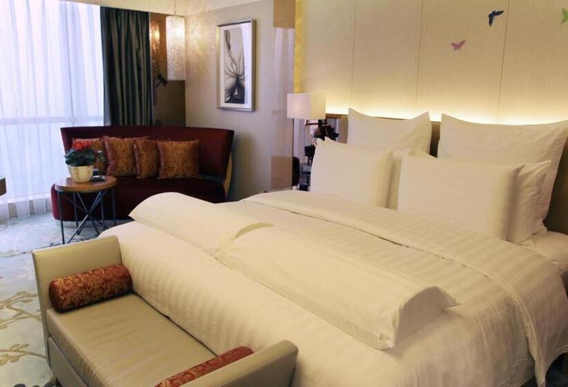 Люкс Повышенной Комфортности, Pullman Linyi Lushang