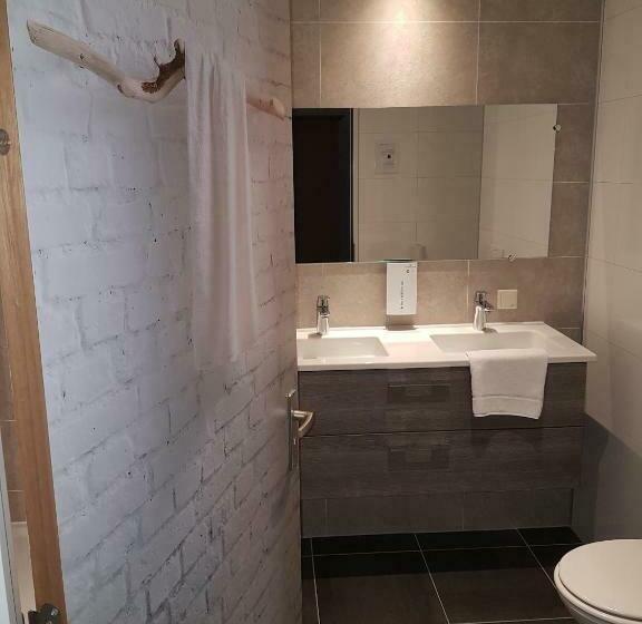 Номер Deluxe, Tulip Inn Leiden Centre