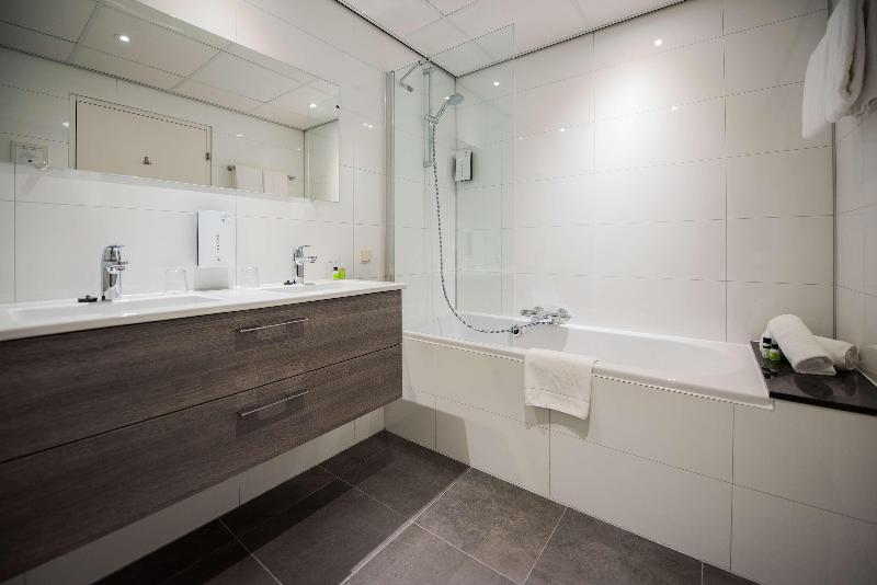 Семейный Номер, Tulip Inn Leiden Centre