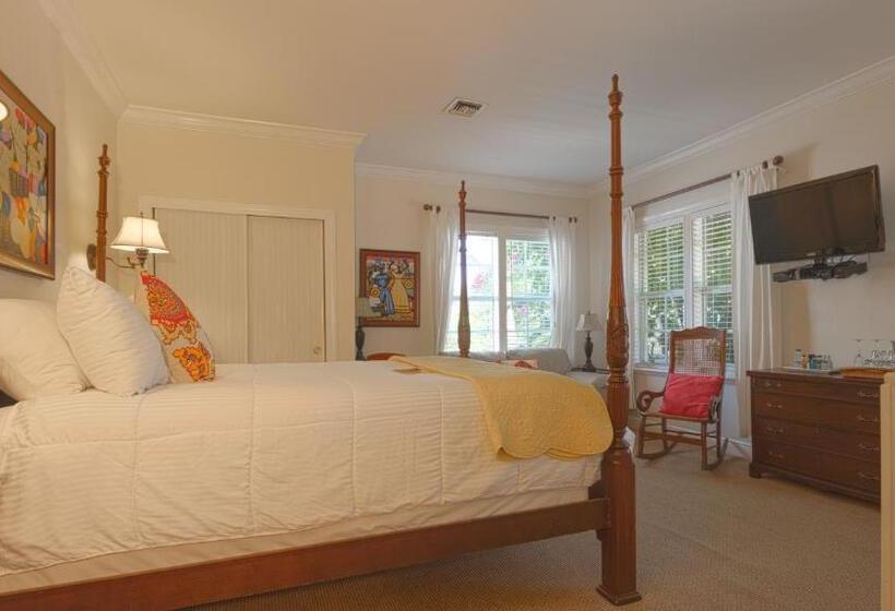 Пентхаус, The Caribbean Court Boutique