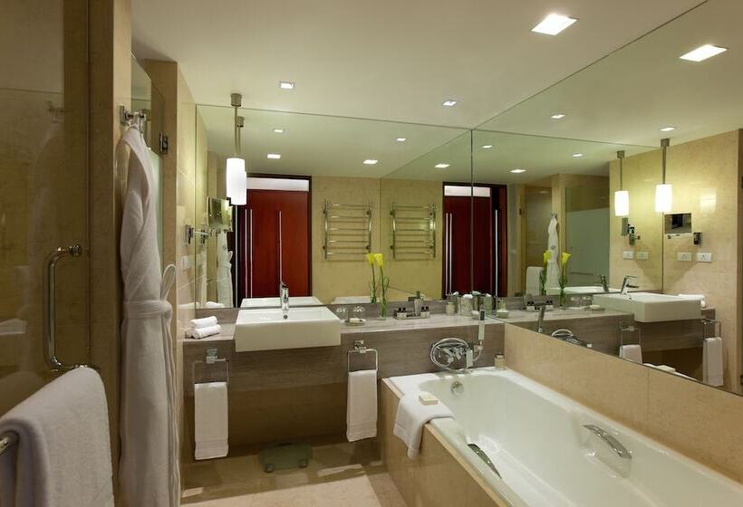 Номер Стандарт 2 Двуспальные Кровати, Fairmont Makati