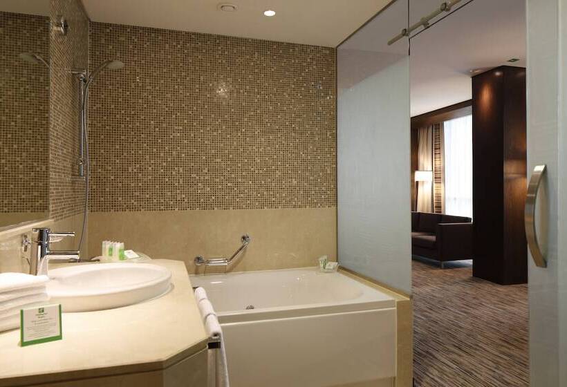 Люкс, Holiday Inn Meydan, An Ihg