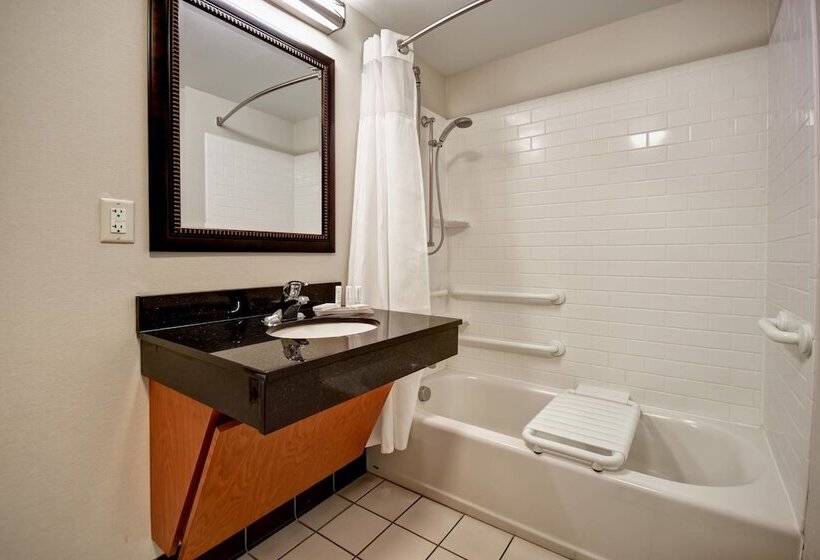 Президентский Люкс, Fairfield Inn And Suites By Marriott North Platte