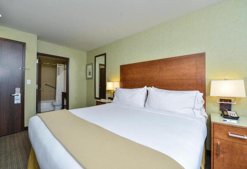 اتاق سوپریور با تخت بزرگ, Holiday Inn Express Manhattan Midtown West, An Ihg