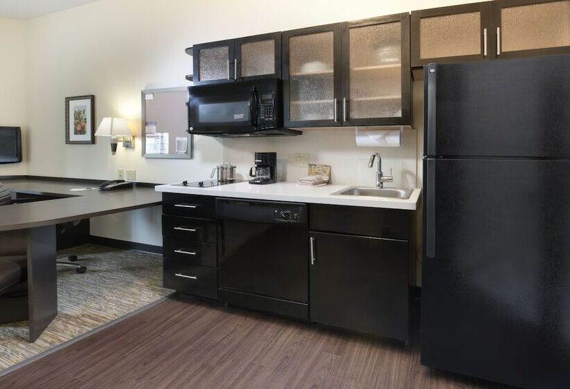 Люкс Адаптированный для Инвалидов, Candlewood Suites Odessa, An Ihg