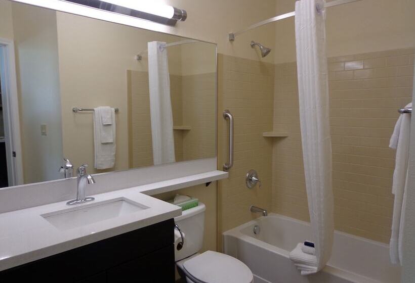Студия Стандарт, Candlewood Suites Odessa, An Ihg