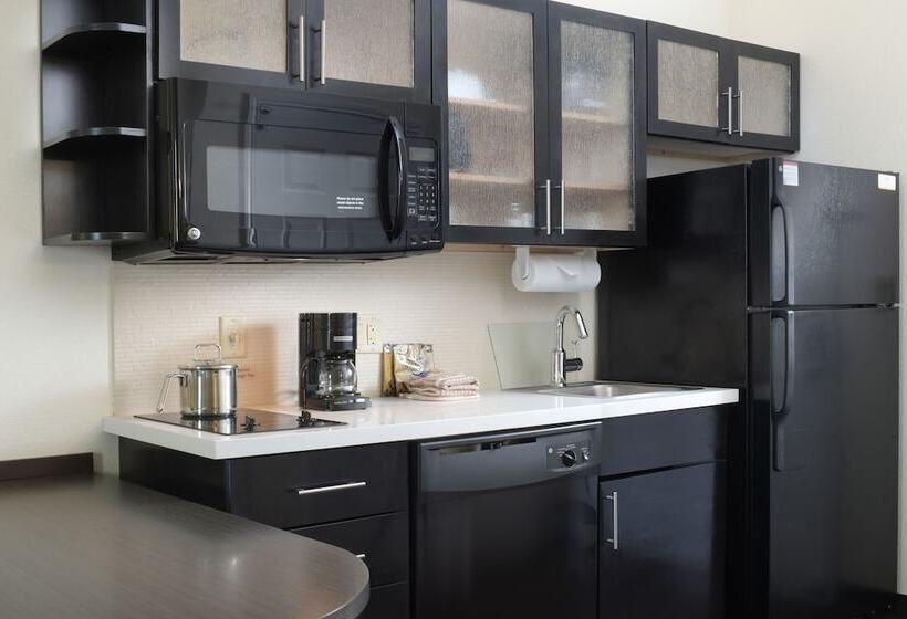 Студия Стандарт Двуспальная Кровать, Candlewood Suites Odessa, An Ihg