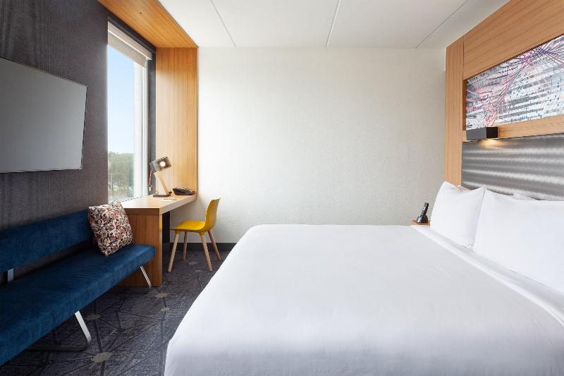带大床的标准间, Aloft Jacksonville Tapestry Park