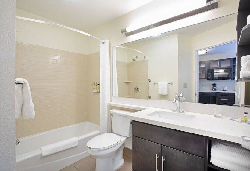 Люкс Кровать Кинг, Candlewood Suites Manhattan, An Ihg