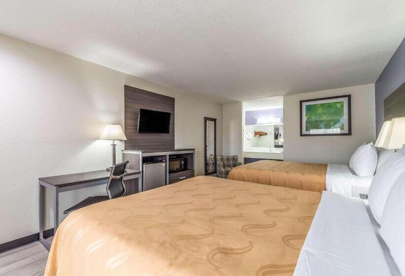 Номер Стандарт, Quality Inn & Suites Canton