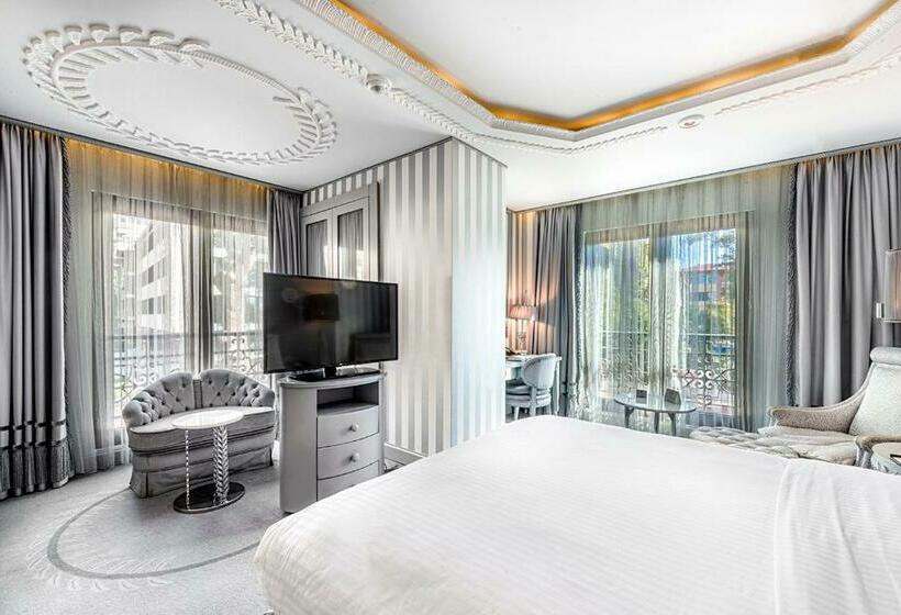 Family Suite, Wyndham Grand Istanbul Kalamış Marina