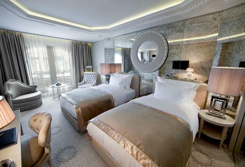 Deluxe Room City View, Wyndham Grand Istanbul Kalamış Marina