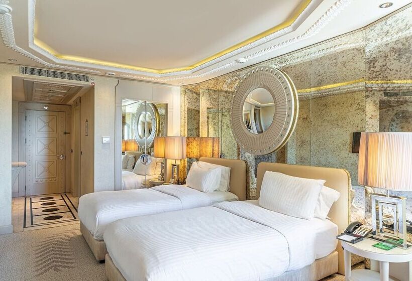 Deluxe Room Side Sea View, Wyndham Grand Istanbul Kalamış Marina