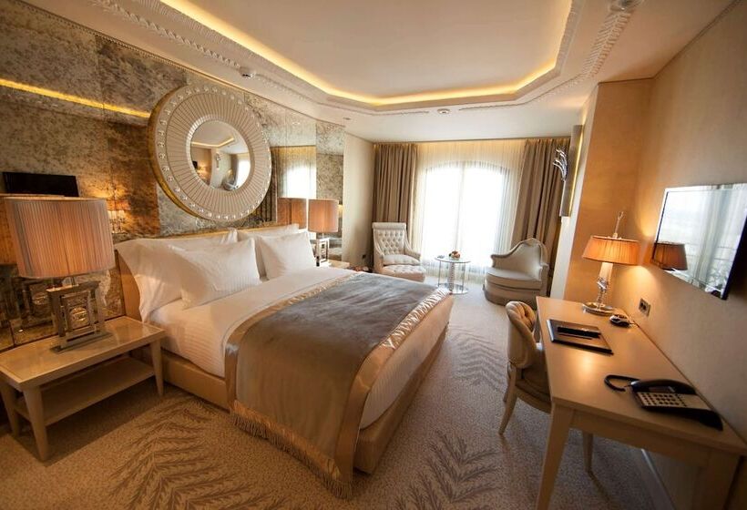 Deluxe Room City View, Wyndham Grand Istanbul Kalamış Marina