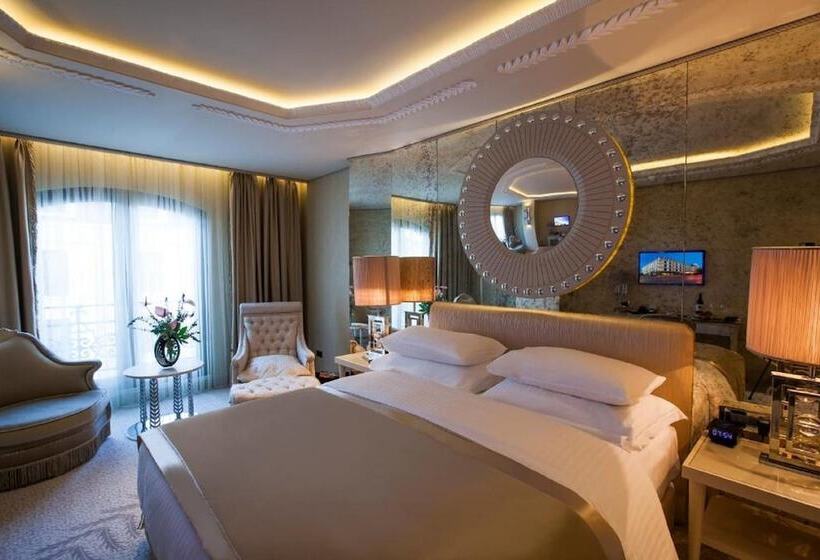 Deluxe Room Side Sea View, Wyndham Grand Istanbul Kalamış Marina