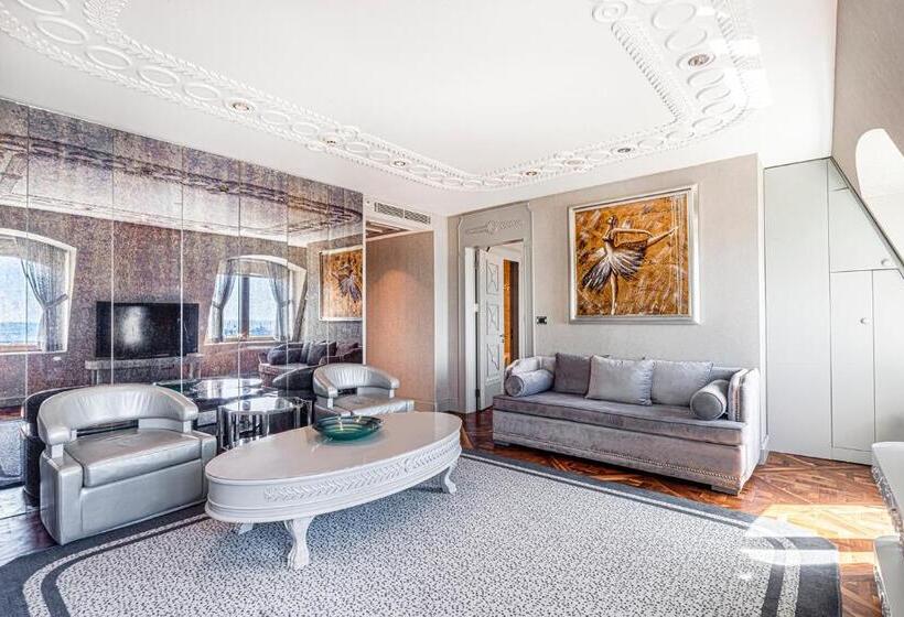 Executive Suite Sea View, Wyndham Grand Istanbul Kalamış Marina