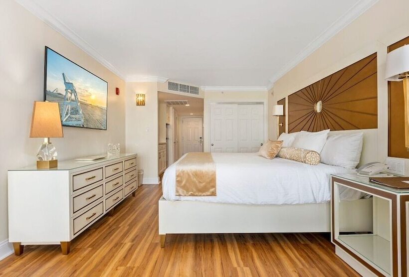 디럭스 룸 측면 바다 전망, La Mer Beachfront Resort